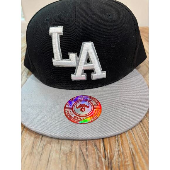 LA Los Angeles Gray Black Snapback Bullbot NEW Baseball Cap - Picture 2 of 6